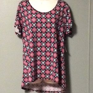 NWT LuLaRoe Classic Tee